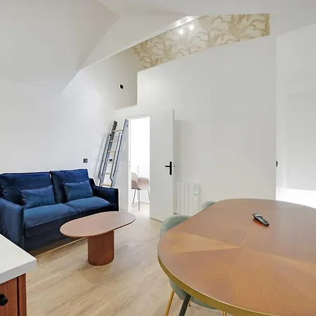 Lovely - 2bd-6p - Near Paris Apartment